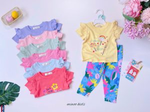 Bộ áo quần cộc trắng họa tiết hoa hồng đỏ 3 11 z7872821868194 b2852fc899cfbb7c268fb732e03707eb