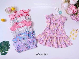 Bộ áo quần cộc trắng họa tiết hoa hồng đỏ 3 14 z7872821868195 f1ebe935e9272e11f6f5727663d6af6a